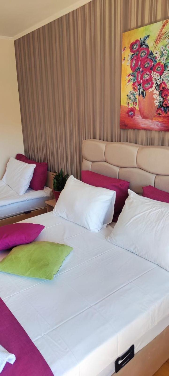 Cedar Lodge 3/4 Apartment Paradise Banszko Kültér fotó