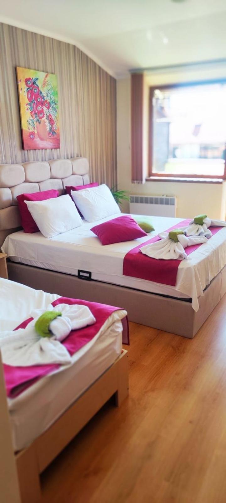 Cedar Lodge 3/4 Apartment Paradise Banszko Kültér fotó